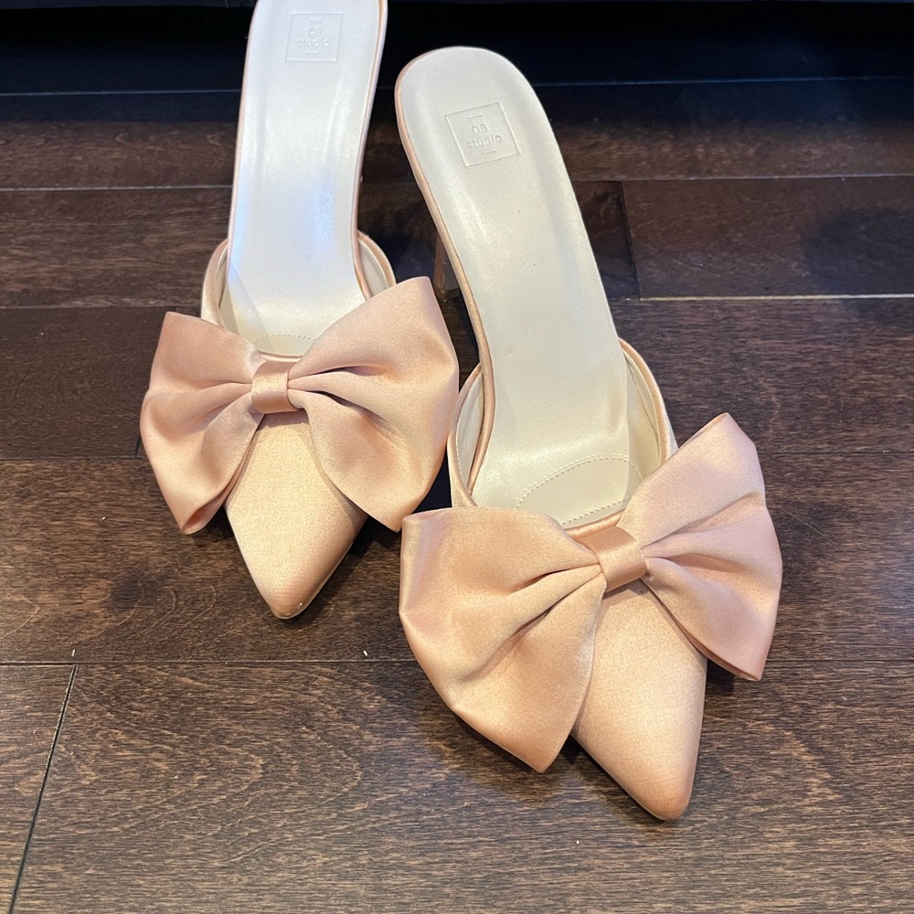 DB Studio Women's Bow Slip-On Mules